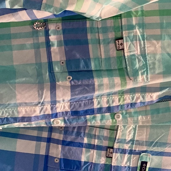 Beautiful Columbia ladies size xl sports wear blouse - Picture 2 of 10